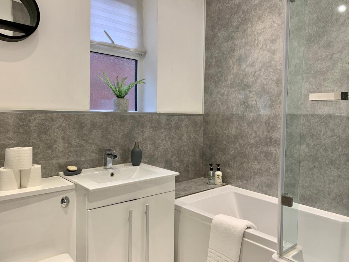 Stamer House By Yourstays, Stylish Quirky House, With 4 Double Bedrooms, Book Now! Stoke-on-Trent Dış mekan fotoğraf